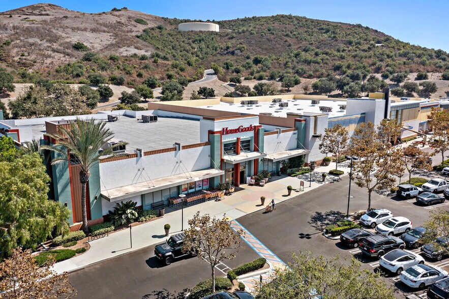 More Photos Of 27412 Antonio Pky, Ladera Ranch Storefront For Lease