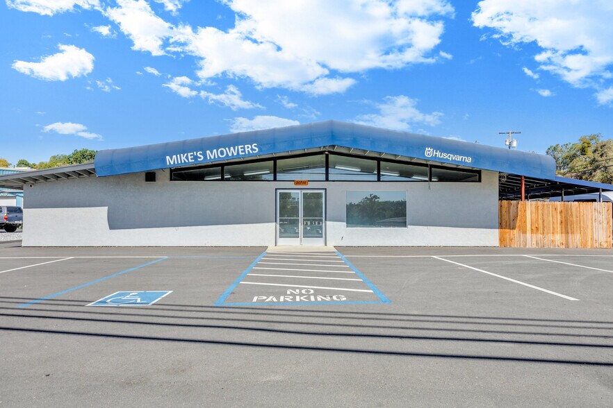 More Photos Of 20736 Longeway Rd, Sonora General Retail For Lease