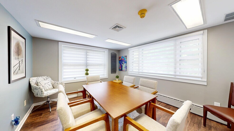 More Photos Of 172 Tuckerton Rd, Medford Office For Sale