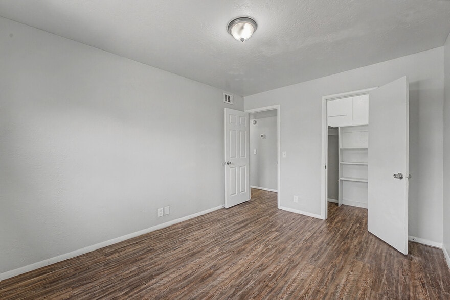 More Photos Of 6330 E 7th St, Tulsa Apartments For Sale