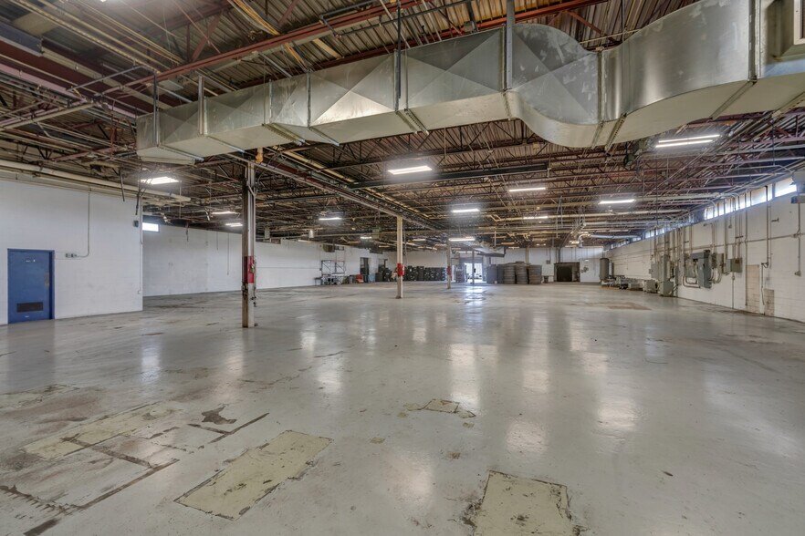 More Photos Of 38 Rainbow Ln, Sanford Warehouse For Sale