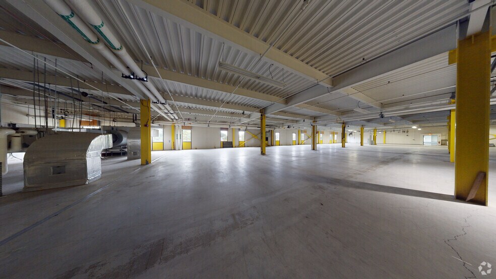 More Photos Of 1001 Pawtucket Blvd, Lowell Research And Development For Lease
