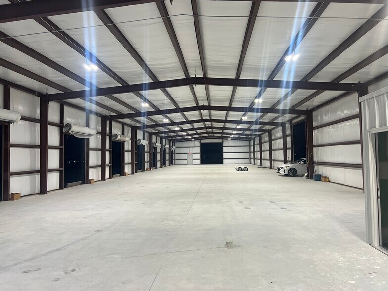 More Photos Of 8110 Old Hwy 81, Temple Industrial For Lease
