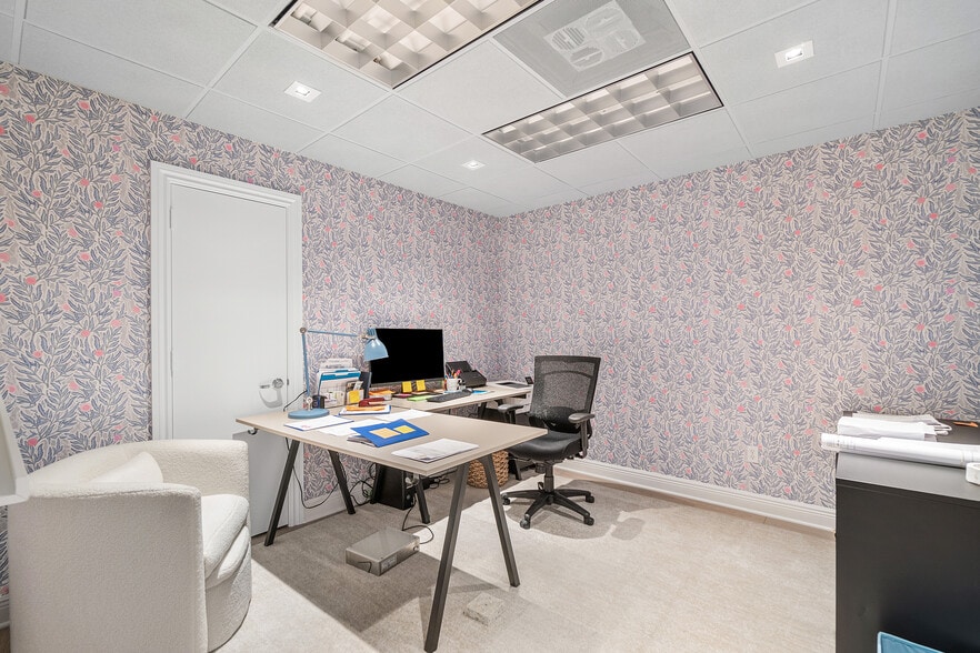 More Photos Of 112-120 US Highway 1, Tequesta Medical For Sale