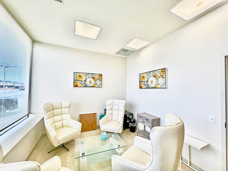 More Photos Of 10012 Manchester Rd, Saint Louis Medical For Sale