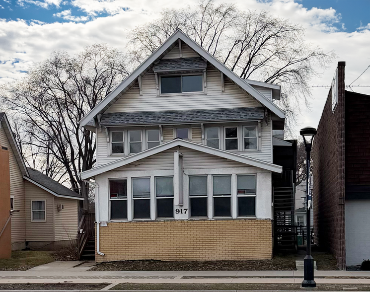 Primary Photo Of 917 Broadway Ave N, Rochester Medical For Sale