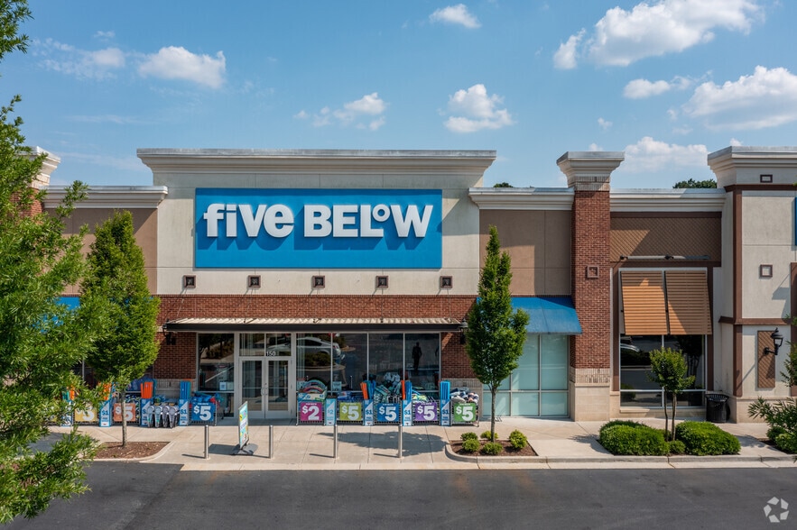 More Photos Of 1791 Oconee Connector Rd, Athens Unknown For Lease