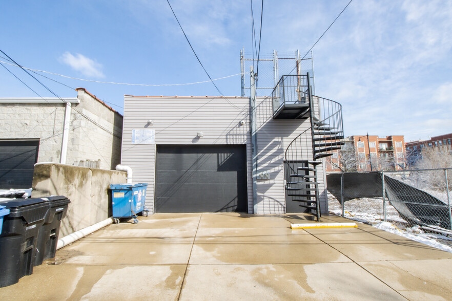 More Photos Of 2919 W Irving Park Rd, Chicago Office Residential For Sale