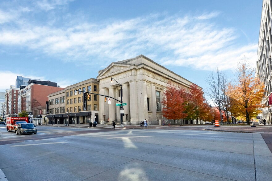 More Photos Of 167 S High St, Columbus Office For Sale