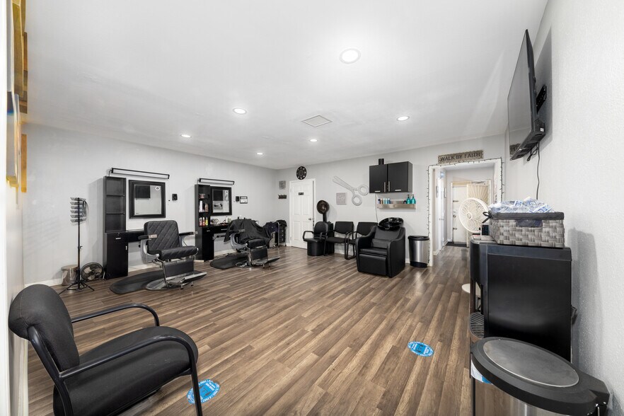 More Photos Of 8148 Sierra Ave, Fontana Storefront Retail Office For Sale