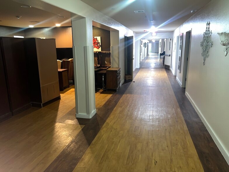 More Photos Of 1810 N Washington Ave, Livingston Continuing Care Retirement Community For Sale