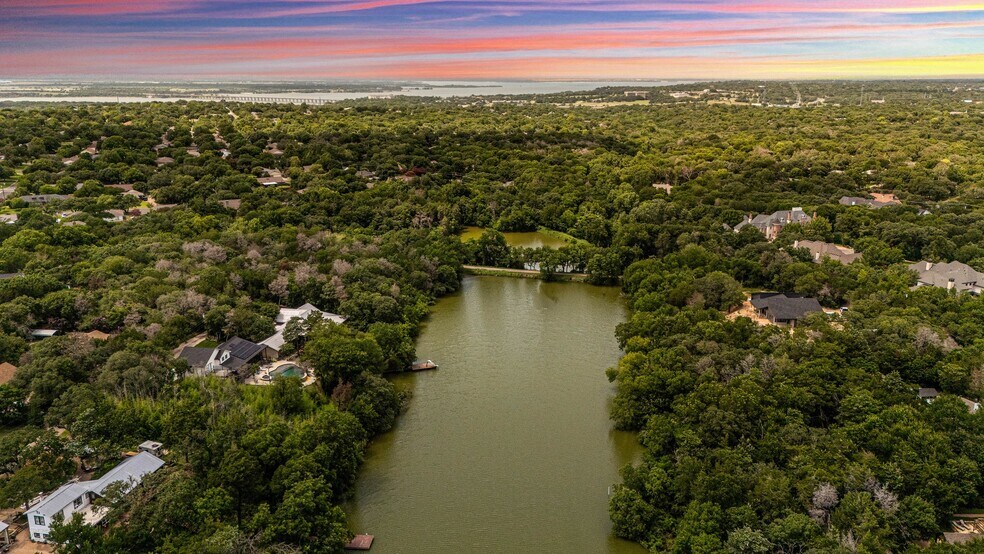 More Photos Of TBD Rainbow Dr, Woodway Land For Sale