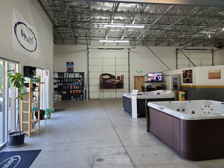 More Photos Of 75 E Patriot Blvd, Reno Light Distribution For Lease