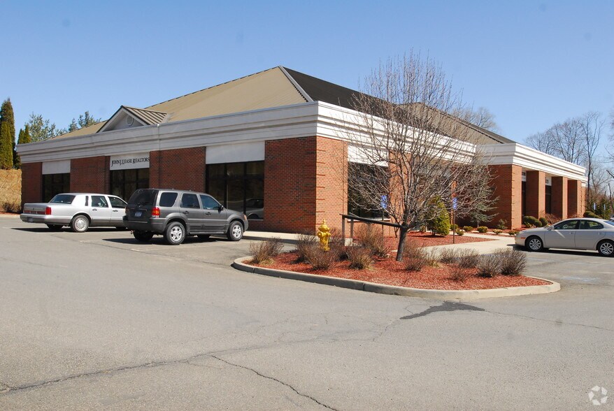 More Photos Of 5020 Route 9W, Newburgh Office For Lease