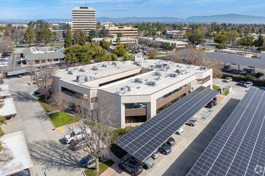 More Photos Of 5329 Office Centre Ct, Bakersfield Medical For Lease
