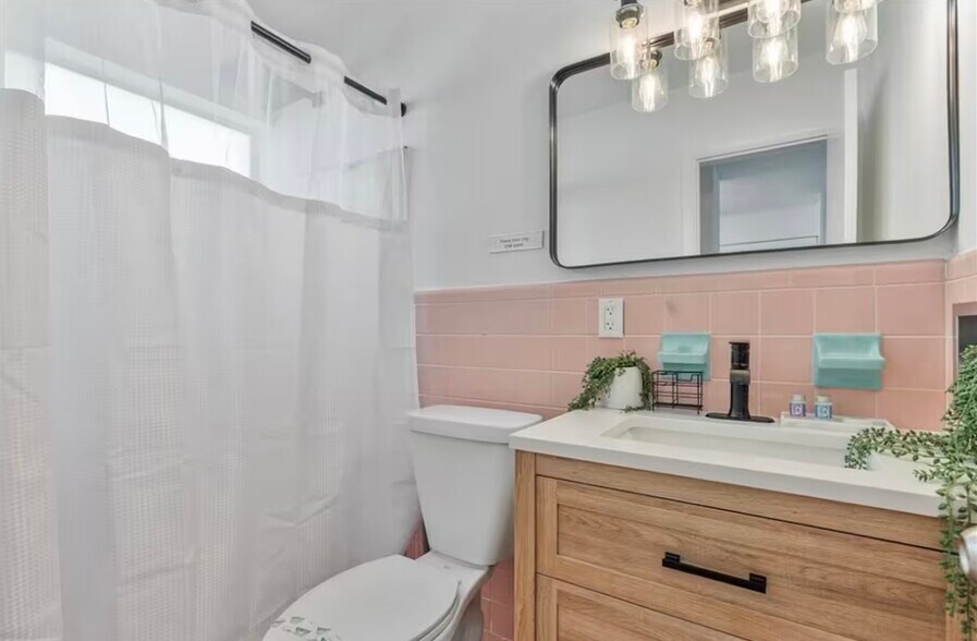 More Photos Of 333 Palm St, Hollywood Apartments For Sale