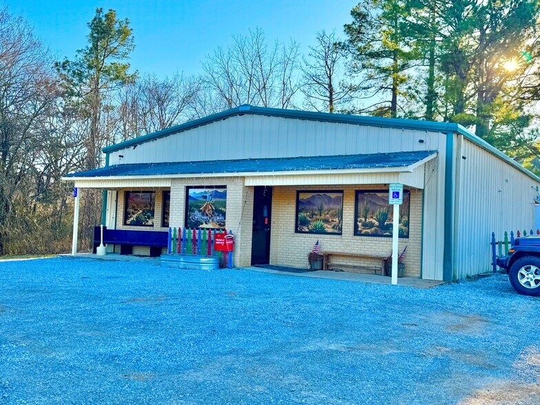 More Photos Of 52 Main St, Mount Pleasant General Retail For Sale