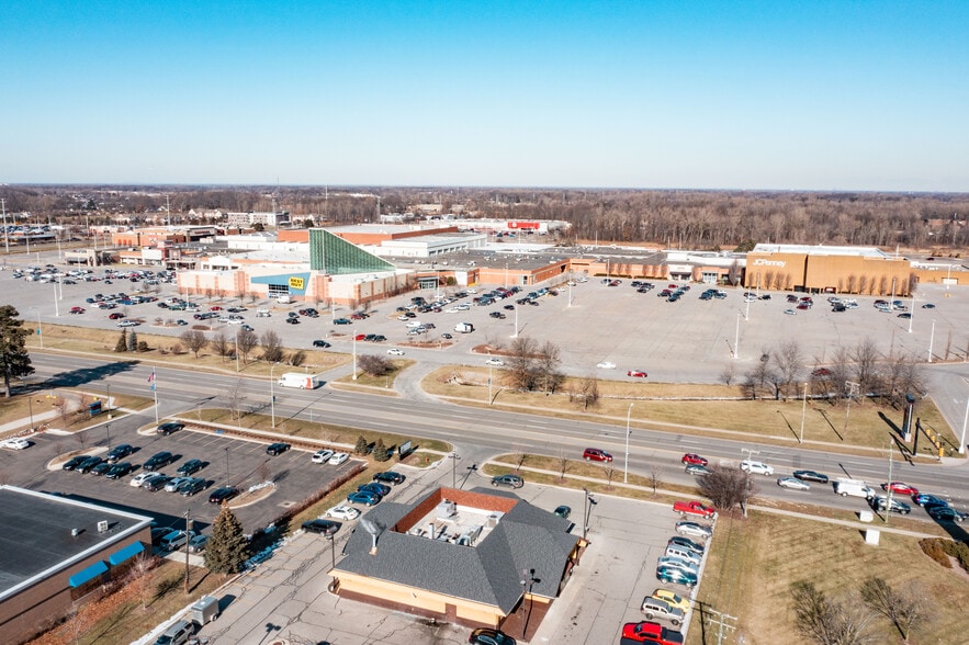 More Photos Of 22263-22323 Eureka, Taylor Unknown For Lease