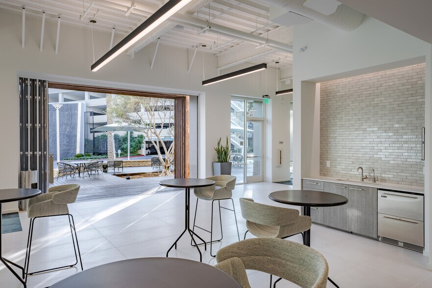 More Photos Of 20 Enterprise, Aliso Viejo Office For Lease