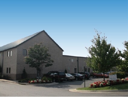 More Photos Of 23720 Overland Dr, Dulles Warehouse For Lease