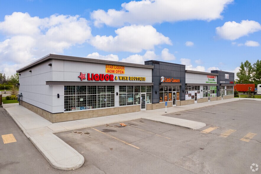 More Photos Of 1206 5th St SE, High River Freestanding For Lease