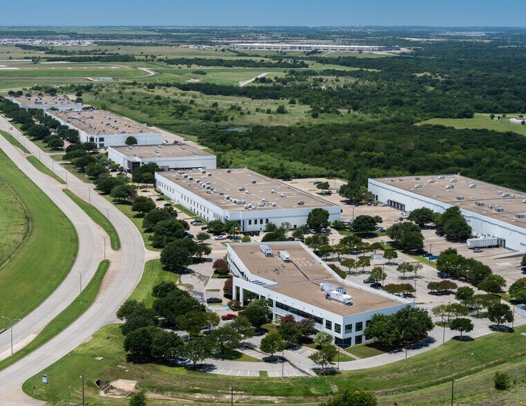 More Photos Of 2301 Eagle Pky, Fort Worth Office For Sale