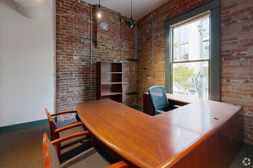 More Photos Of 1525 17th St, Denver Loft Creative Space For Lease