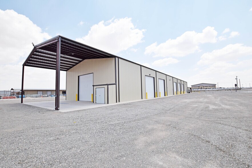 More Photos Of 13800 W Interstate 20 E, Odessa Industrial For Lease