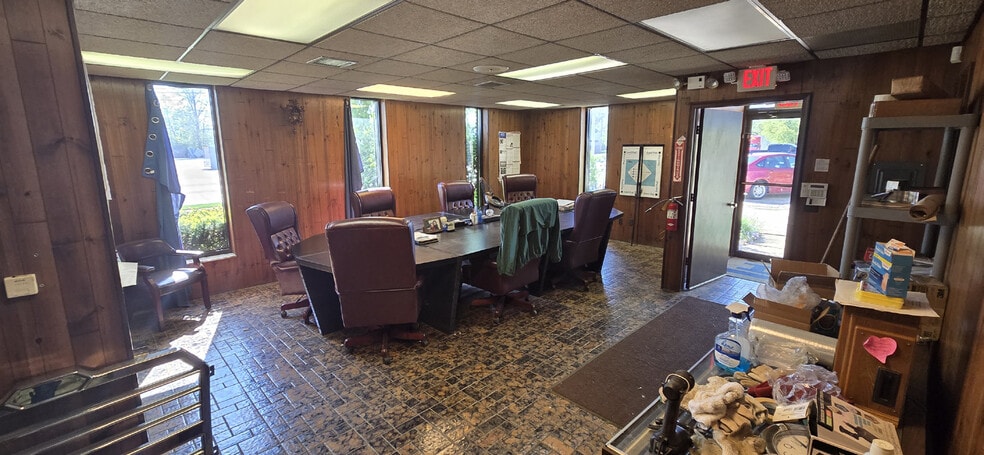 More Photos Of 21225 Mullin Ave, Warren Warehouse For Sale