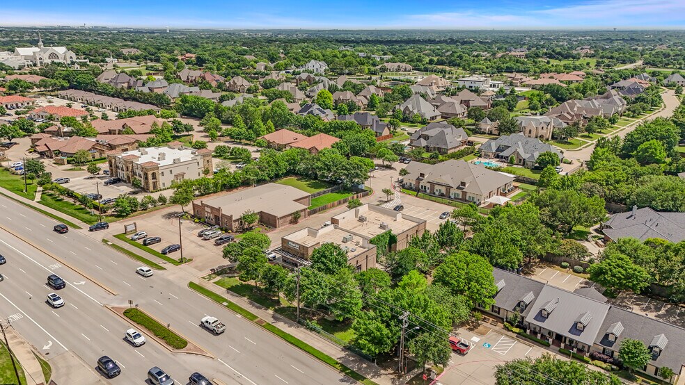 More Photos Of 445 W Southlake Blvd, Southlake Freestanding For Sale