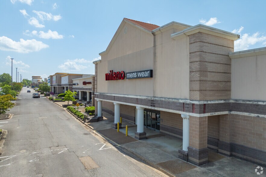 More Photos Of 3505-3619 Riverdale Rd, Memphis Freestanding For Sale