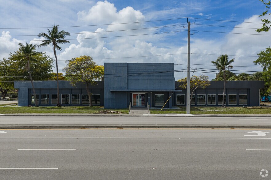 More Photos Of 5401 N Federal Hwy, Fort Lauderdale Freestanding For Sale