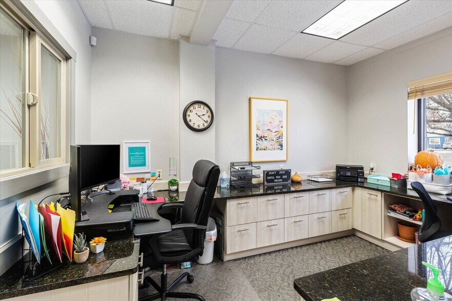 More Photos Of 702 E Idaho St, Kalispell Office For Sale