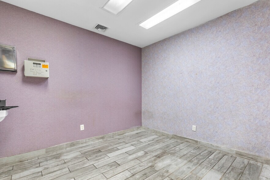 More Photos Of 297 16th Ave, Newark Land For Sale