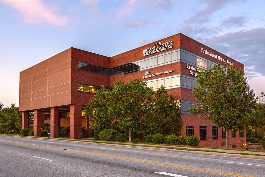 Primary Photo Of 1002 N Church St, Greensboro Medical For Lease