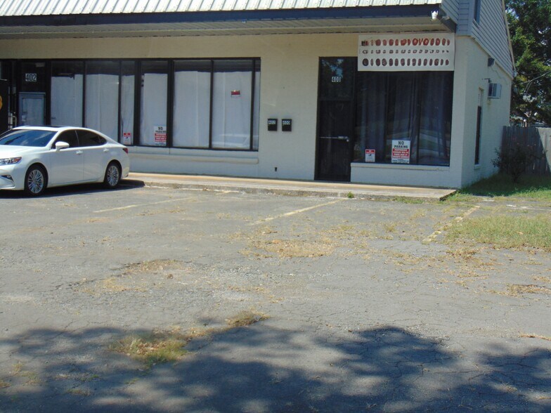 Primary Photo Of 402 Tuscaloosa Ave SW, Birmingham Convenience Store For Lease