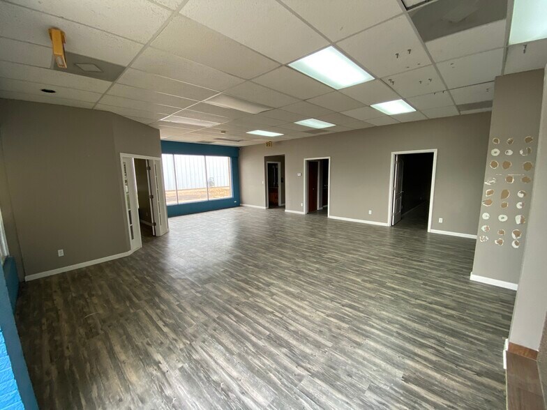 More Photos Of 2723 W 11th St Rd, Greeley Storefront Retail Office For Sale