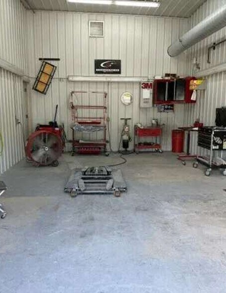 More Photos Of 1705 Main St, Scott City Auto Repair For Sale