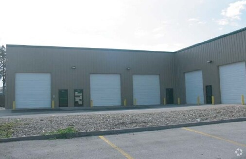 More Photos Of 1371-1381 Charlestown Industrial Dr, Saint Charles Warehouse For Lease