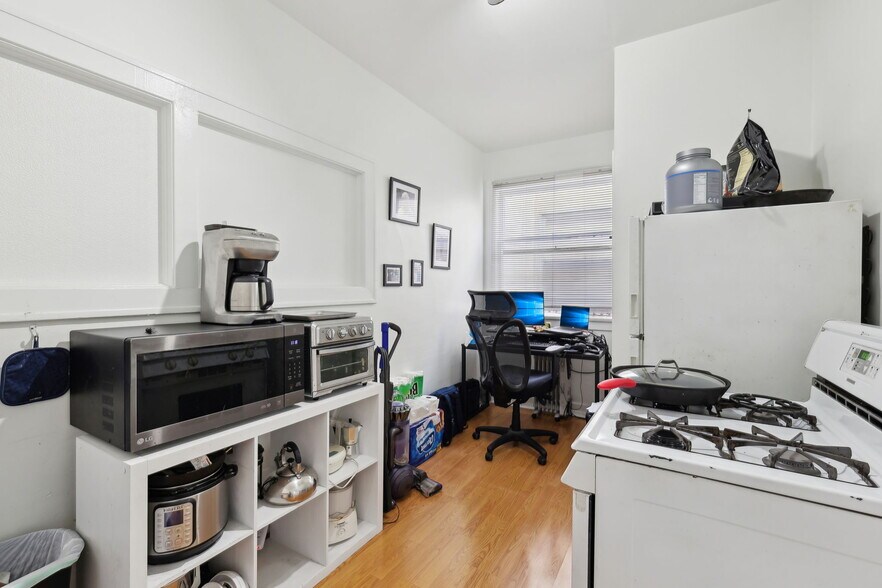 More Photos Of 2525-2543 University Ave, San Diego Apartments For Lease