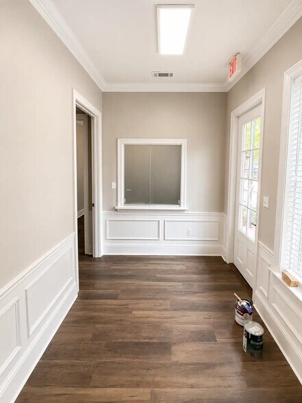 More Photos Of 421-423 N Florida St, Covington Loft Creative Space For Lease