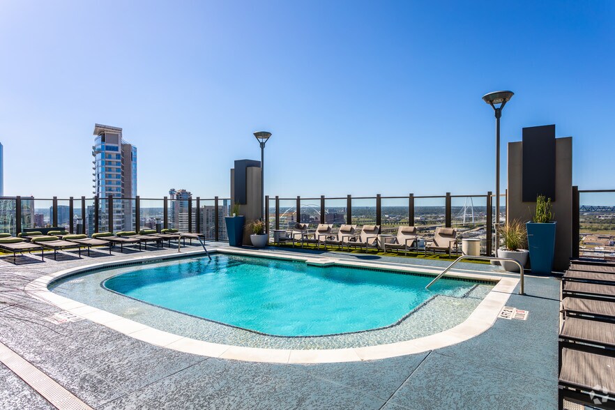 More Photos Of 1701 Payne St, Dallas Apartments For Lease