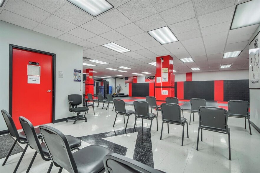 More Photos Of 15 Matthews St, Goshen Office For Sale