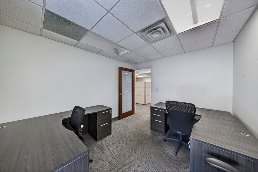 More Photos Of 2101 N Andrews Ave, Fort Lauderdale Office For Lease