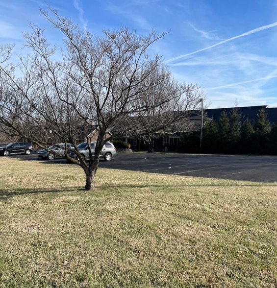 More Photos Of 14001 Shelbyville Rd, Louisville Specialty For Sale