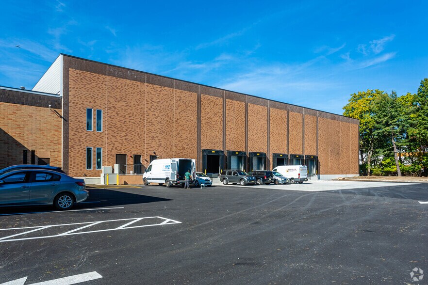 More Photos Of 70 Demarest Dr, Wayne Warehouse For Lease
