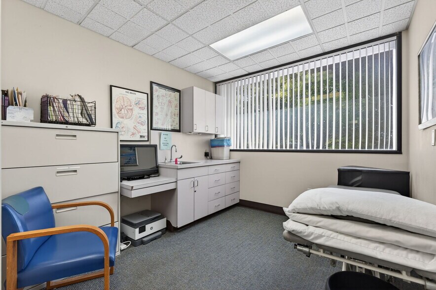 More Photos Of 1500 NW 10th Ave, Boca Raton Medical For Sale