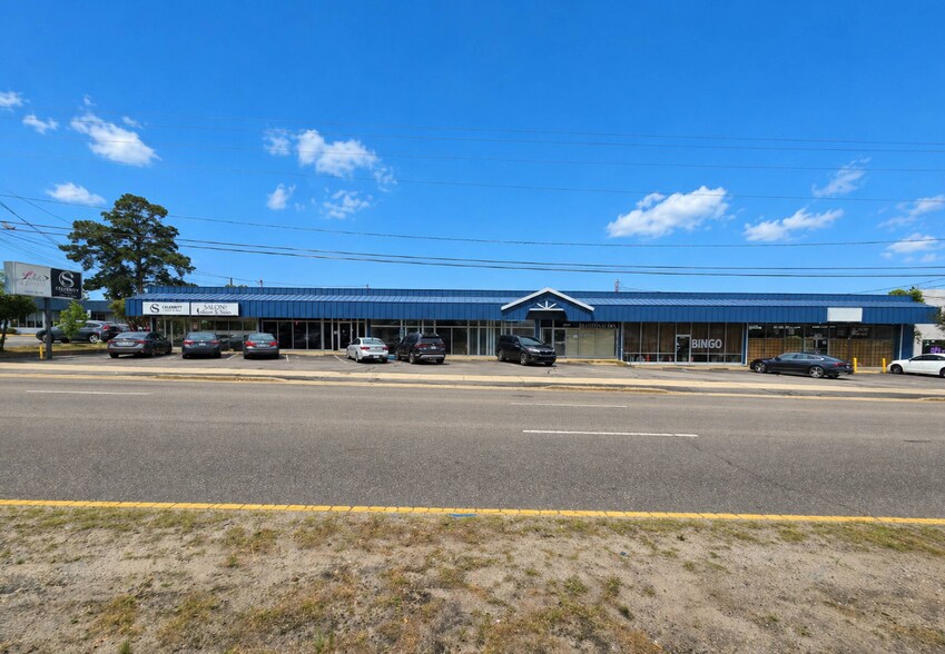 More Photos Of 2719-2729 Bragg Blvd, Fayetteville Storefront Retail Office For Sale