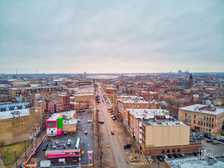 More Photos Of 1870 S Blue Island Ave, Chicago Office For Sale