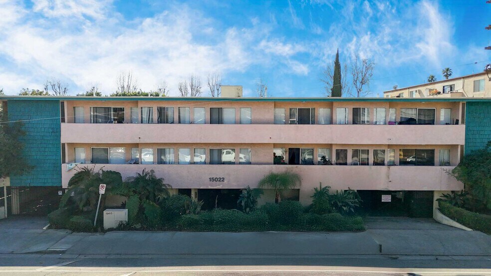 Primary Photo Of 15022 Vanowen St, Van Nuys Apartments For Sale